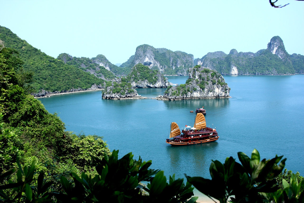 Halong Bay, Vietnam - Go Asia Travel